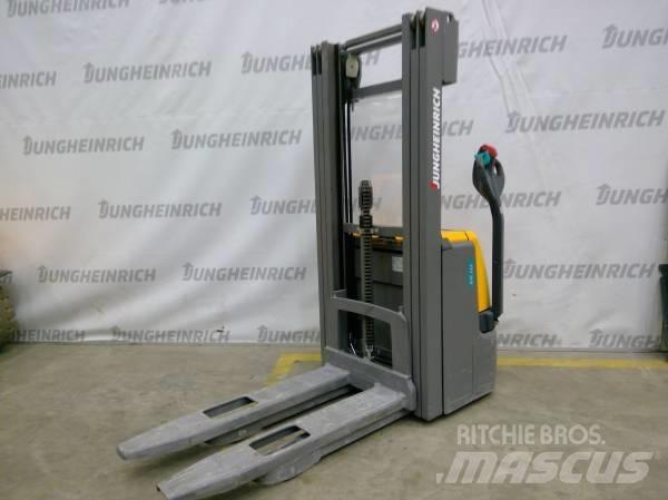 Jungheinrich EJC 112 Empilhador para operador externo