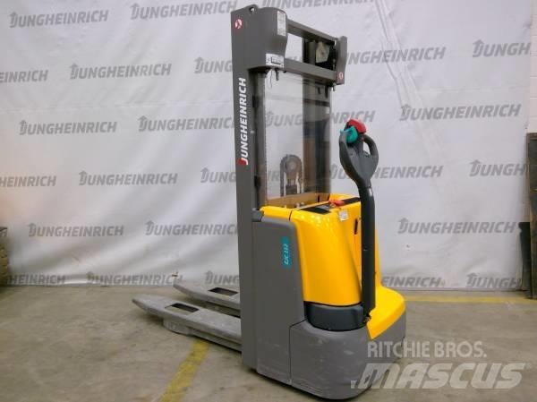 Jungheinrich EJC 112 Empilhador para operador externo