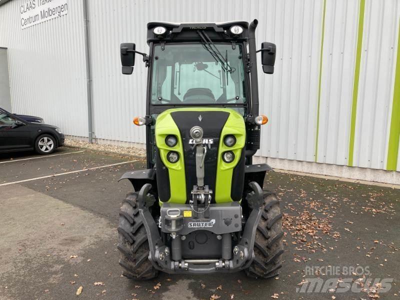 CLAAS NEXOS 240 M Tratores Agrícolas usados