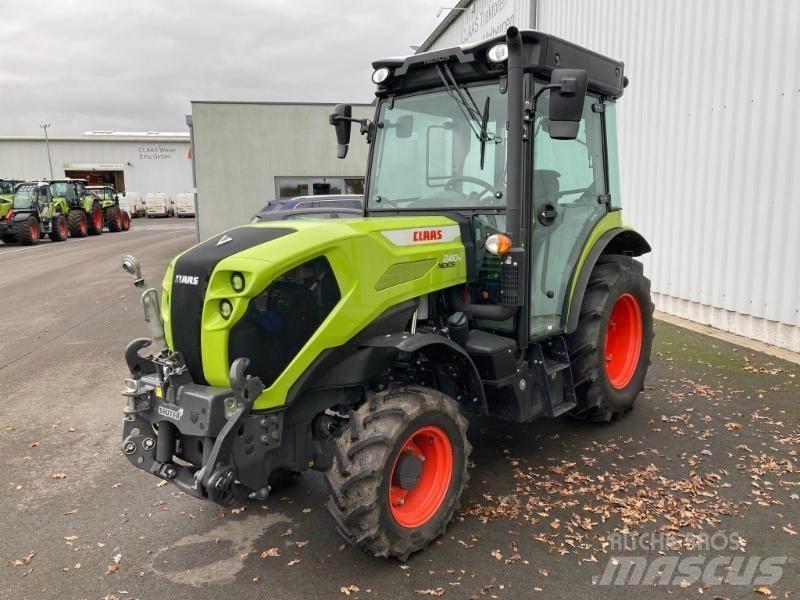 CLAAS NEXOS 240 M Tratores Agrícolas usados