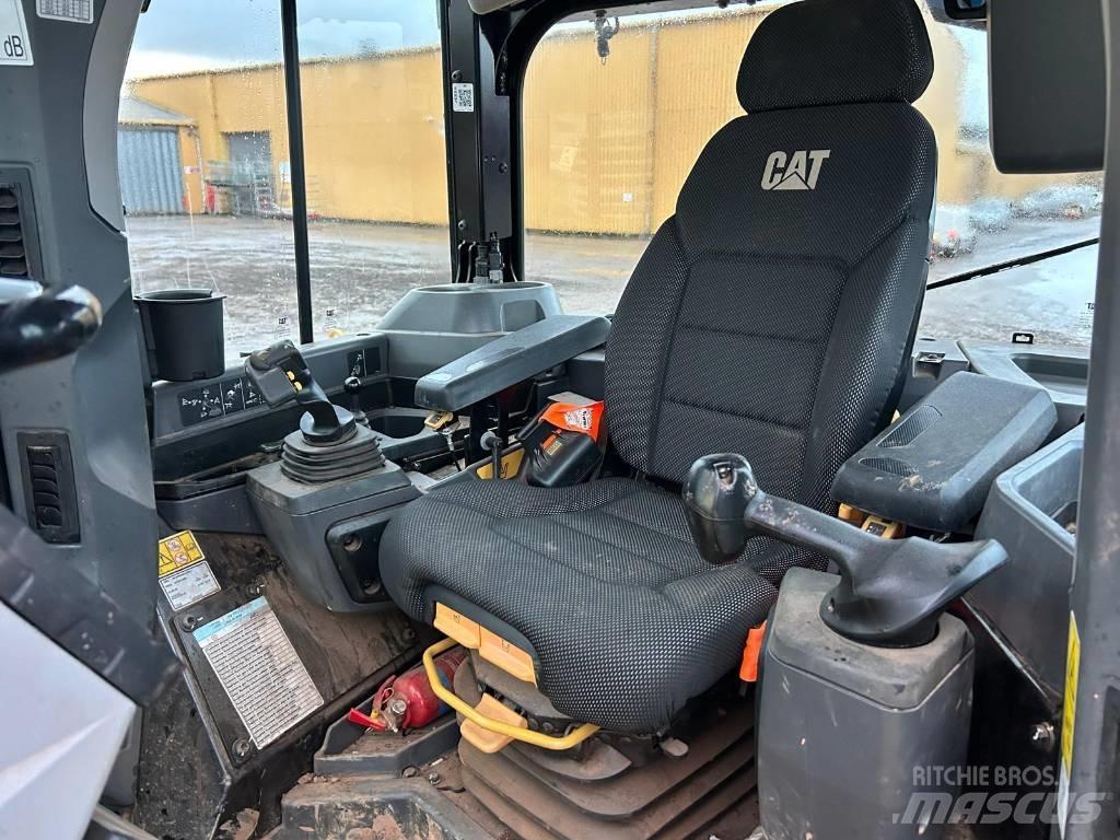 CAT D 6 LGP Dozers - Tratores rastos