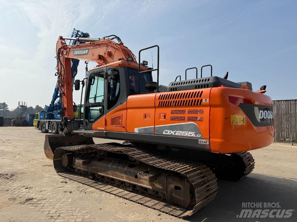 Doosan DX 255 LC-5 Escavadeiras de esteiras