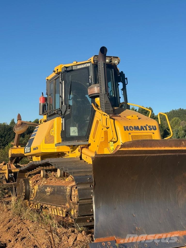 Komatsu D 61 EX-23 Dozers - Tratores rastos