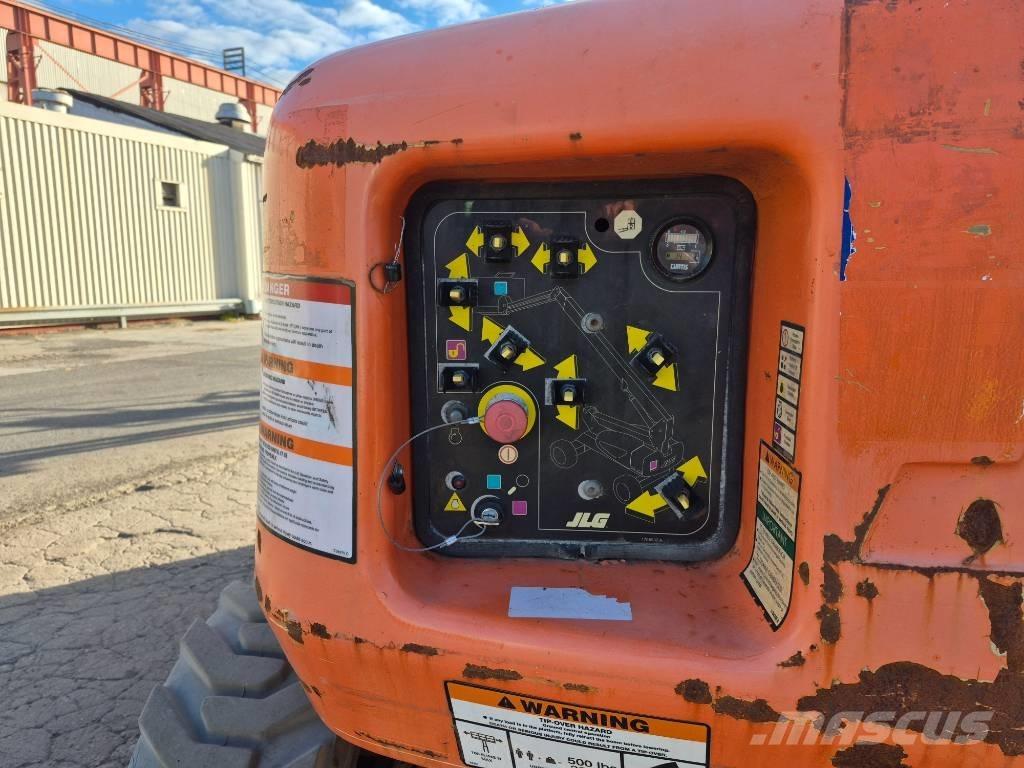 JLG M 600 JP Elevadores braços articulados