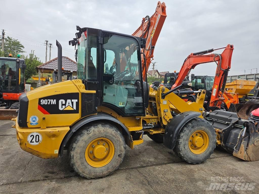 CAT 907M Carregadeiras de rodas