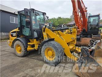 CAT 907M Carregadeiras de rodas