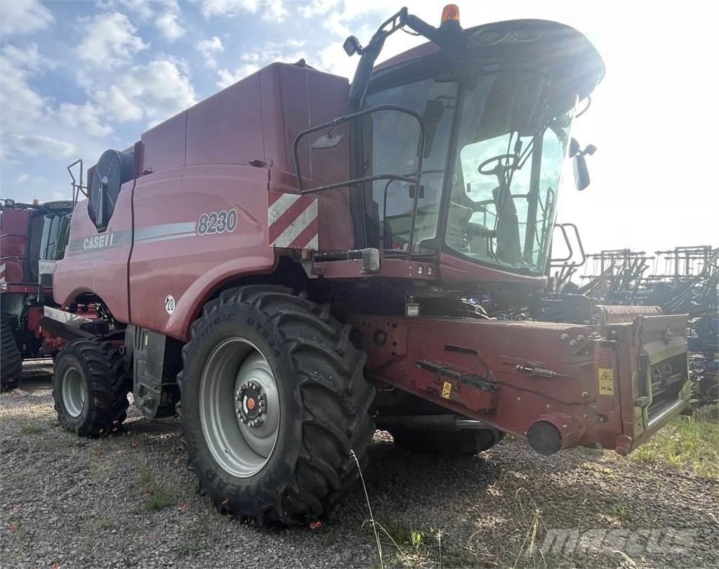 Case IH 8230 AF Ceifeiras debulhadoras