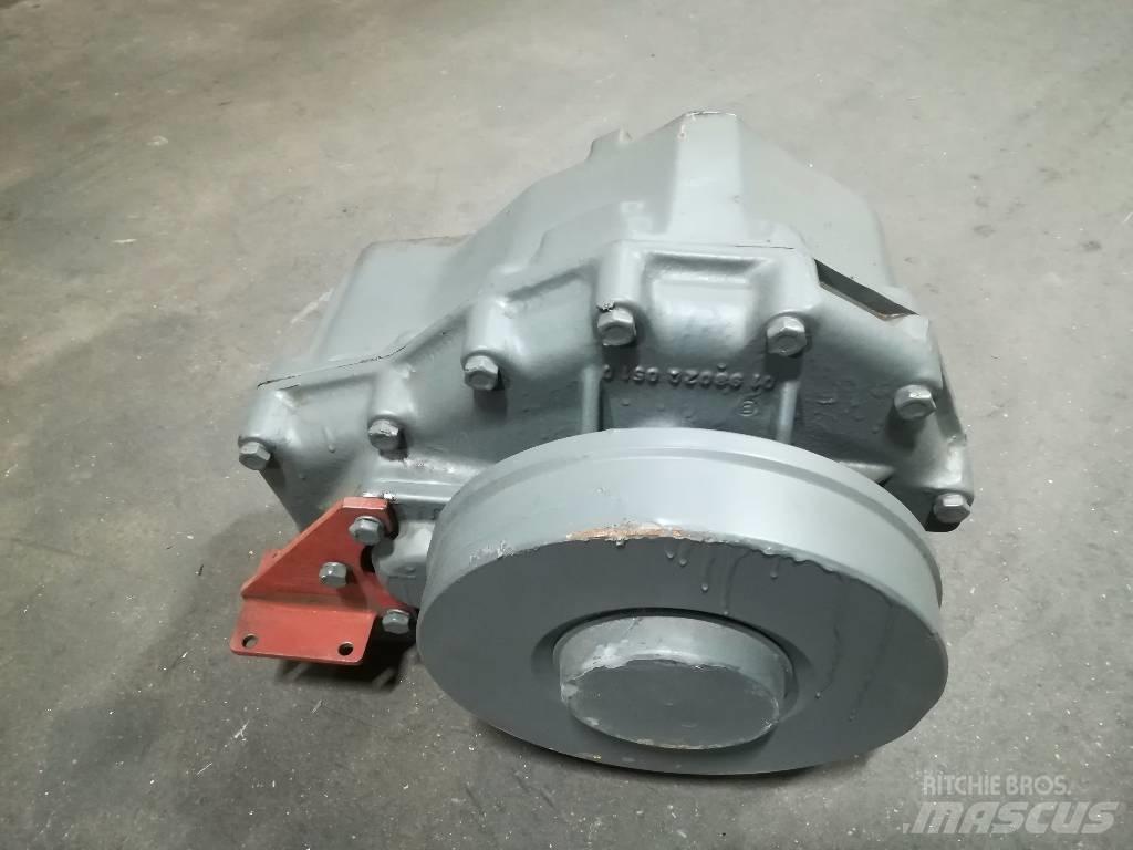 Lännen S-30 Transmissăo
