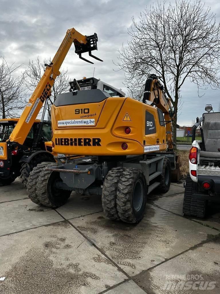 Liebherr 910 Compact Escavadoras de rodas