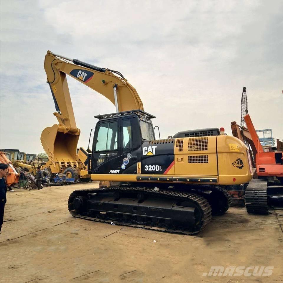 CAT 320D Escavadeiras de esteiras