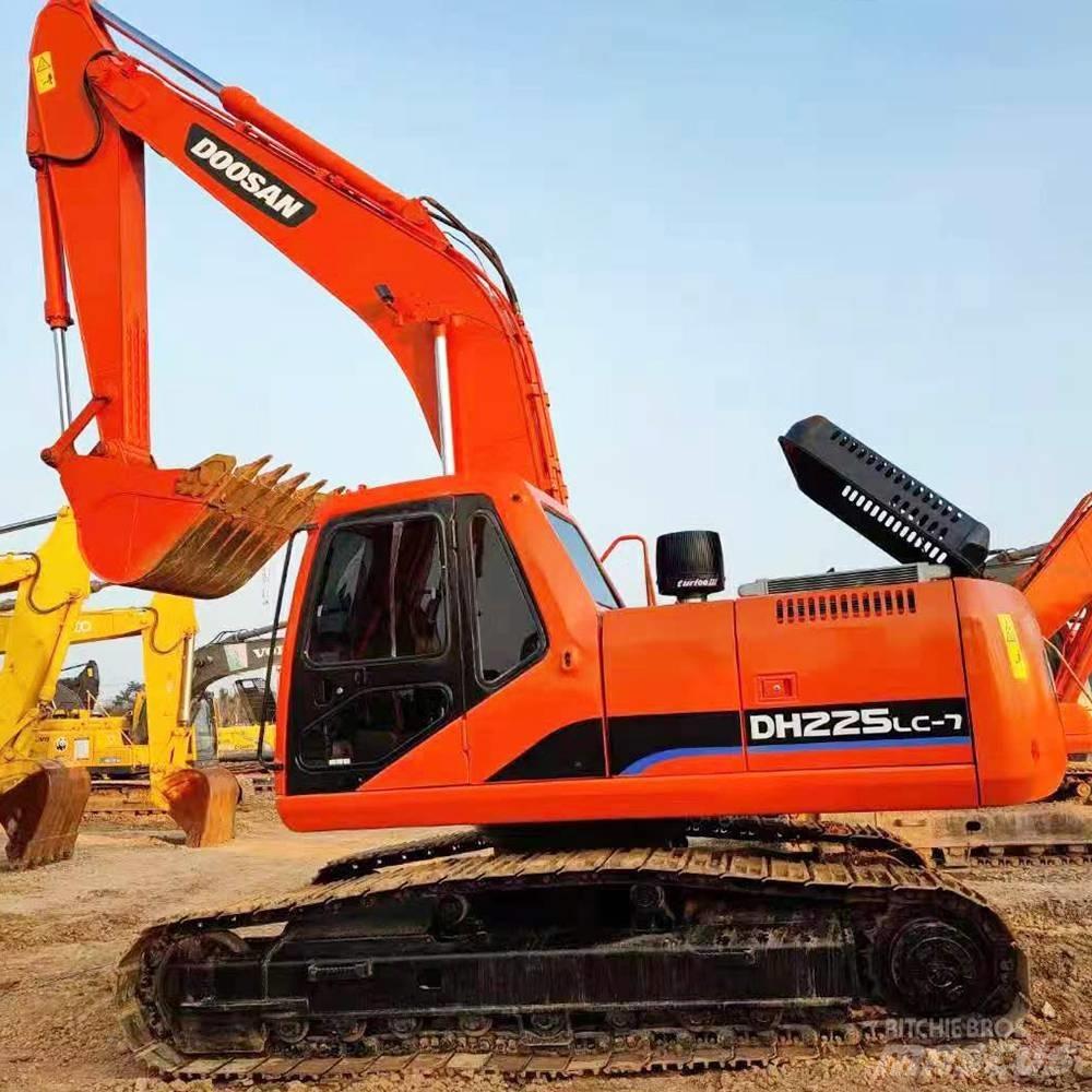 Doosan 225 Escavadeiras de esteiras