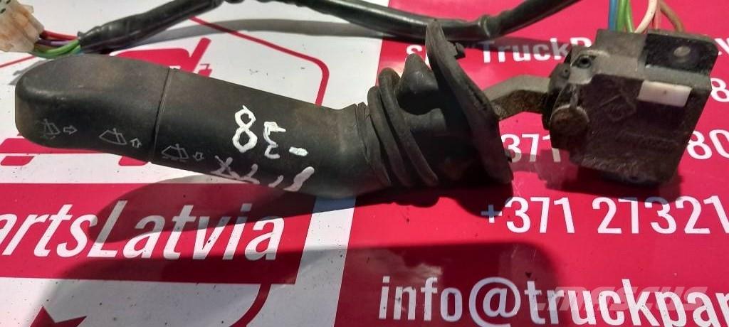 Scania R 420.  1424970 Cabines e interior