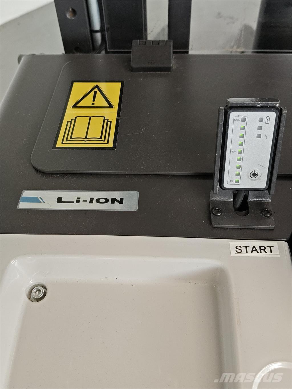 Atlet PSP160 Self propelled stackers