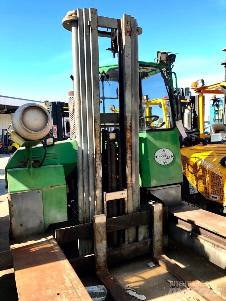 Combilift C4000 Carregadores laterais