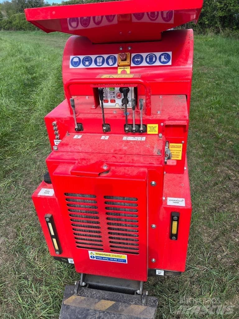 Red Rhino 4000 Britadeiras