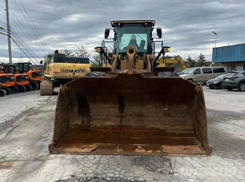 CAT 966 M Carregadeiras de rodas