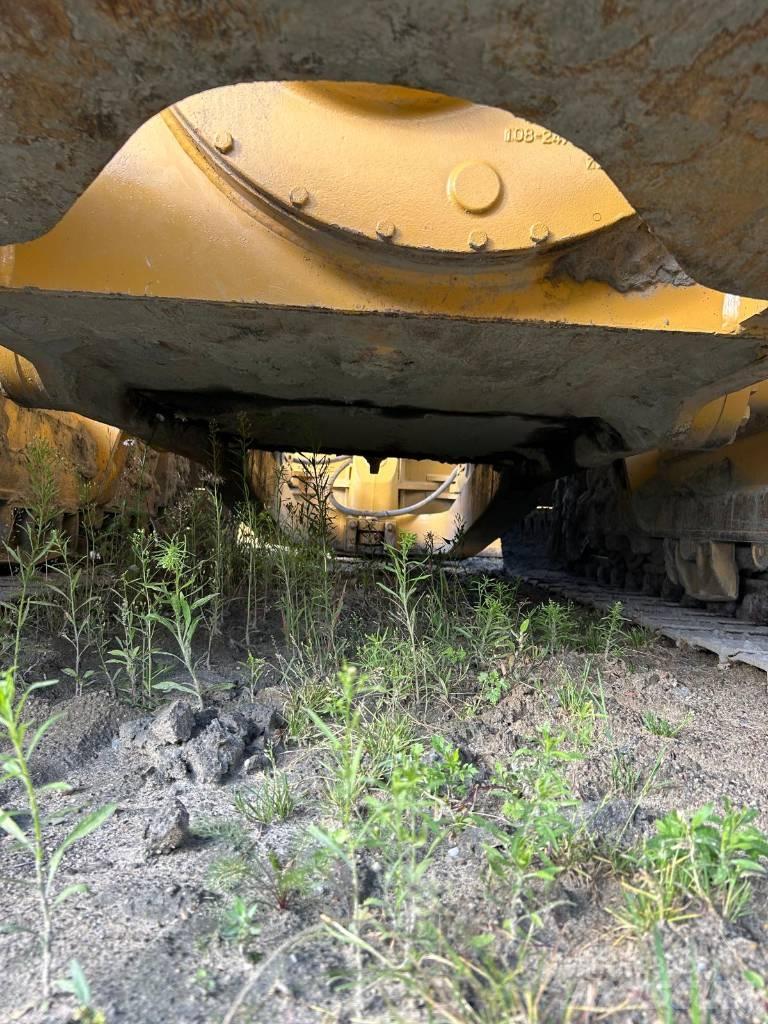 CAT D 5 M LGP Dozers - Tratores rastos