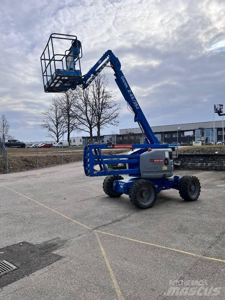 Genie Z 45/25 J RT Elevadores braços articulados