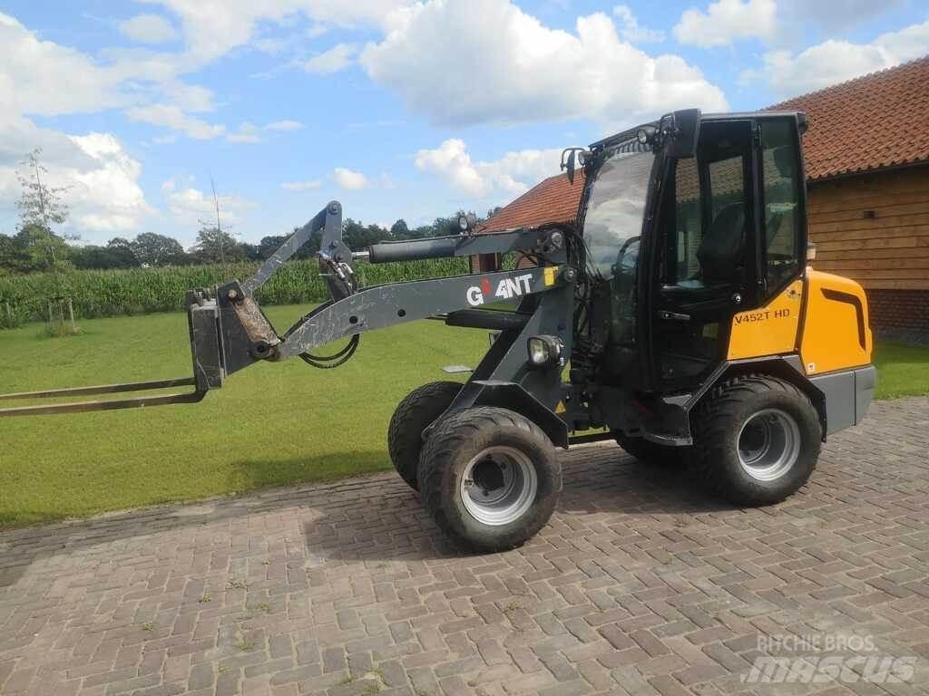 GiANT V 452 T HD Carregadeiras de rodas