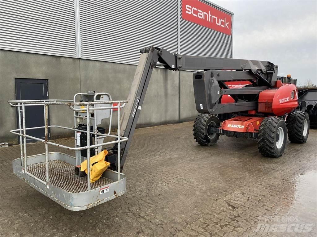 Manitou 200ATJ RC Elevadores braços articulados