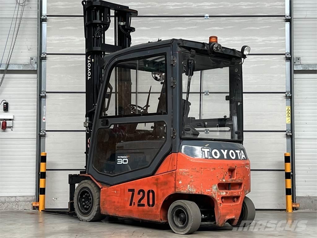 Toyota 8FBMT30 Empilhadores eléctricos