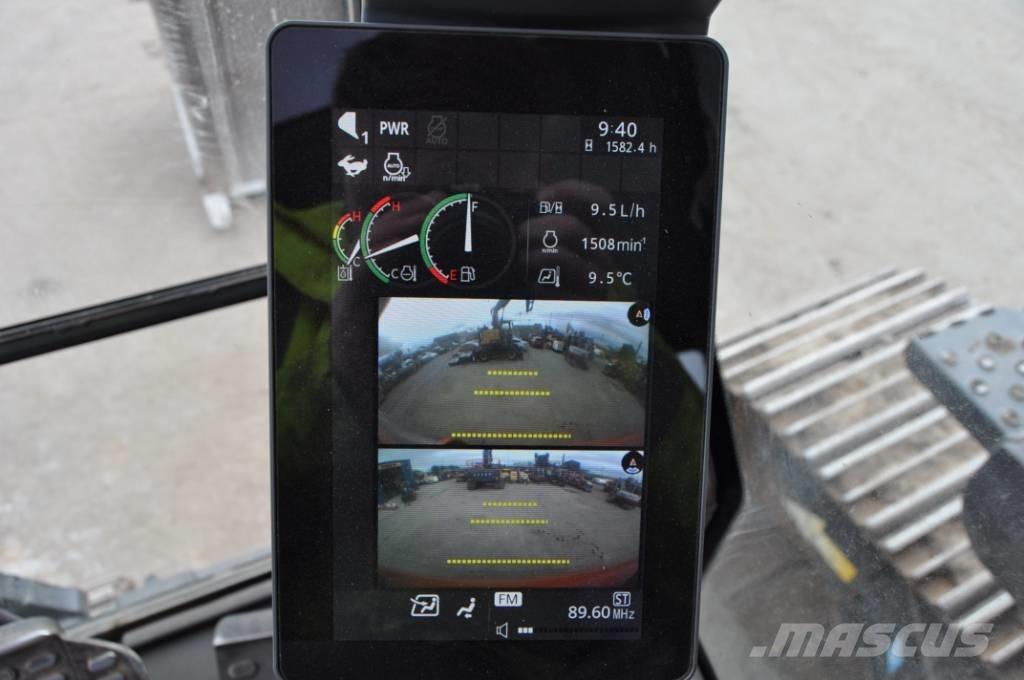 Hitachi ZX 135 US-7 Escavadeiras de esteiras