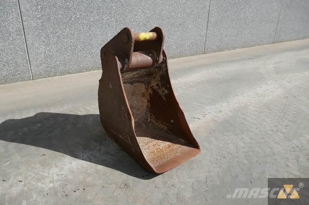 CAT 320 Bucket Baldes