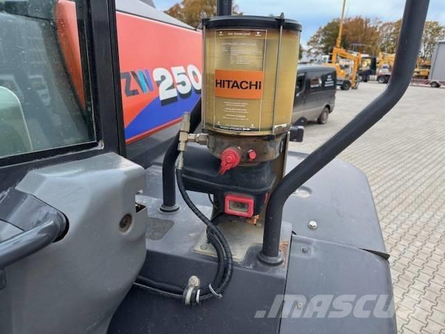 Hitachi ZW 250-6 Carregadeiras de rodas