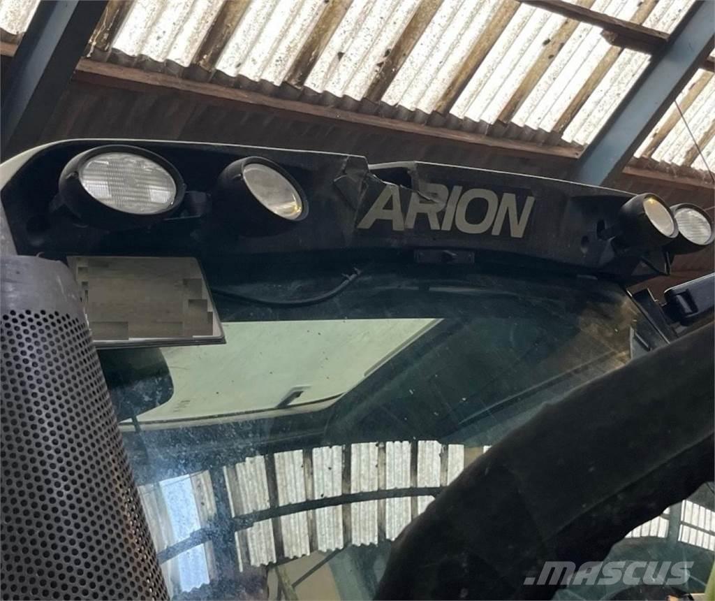 CLAAS Arion 420 Tratores Agrícolas usados