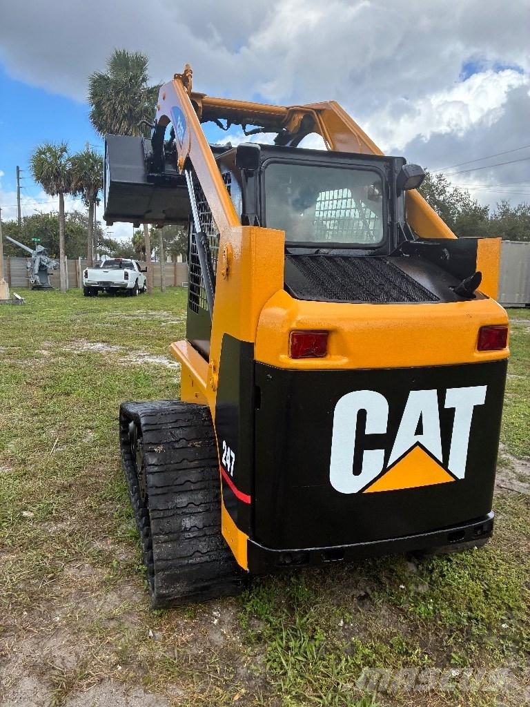 CAT 247 Minicarregadeiras