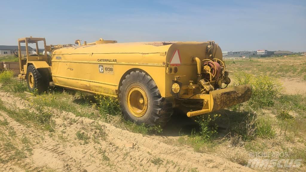 CAT 613 B Auto-tanques