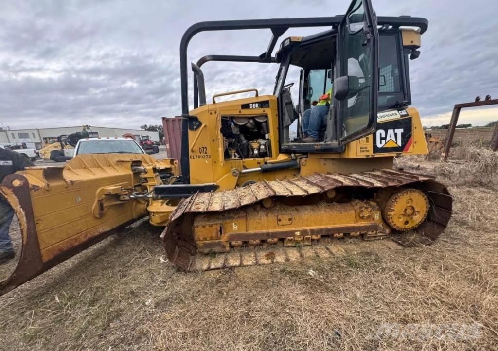 CAT D 6 M Dozers - Tratores rastos
