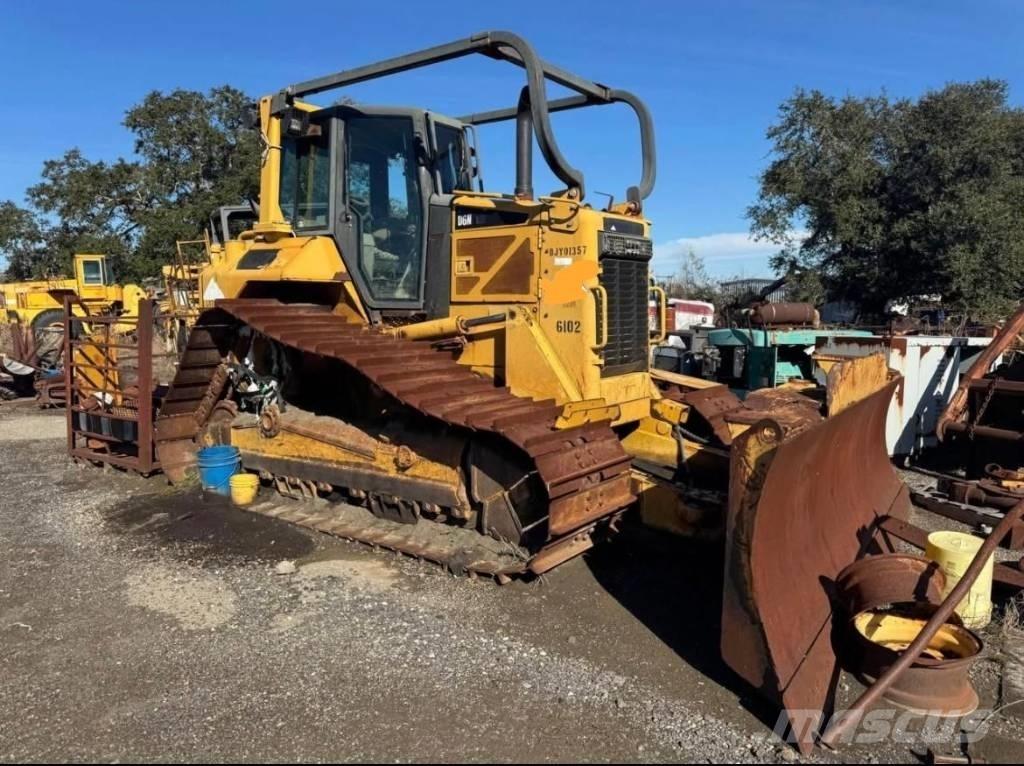 CAT D 6 M Dozers - Tratores rastos