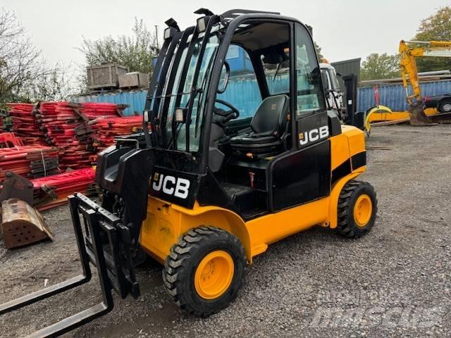 JCB T 35 Manipulador telescópico