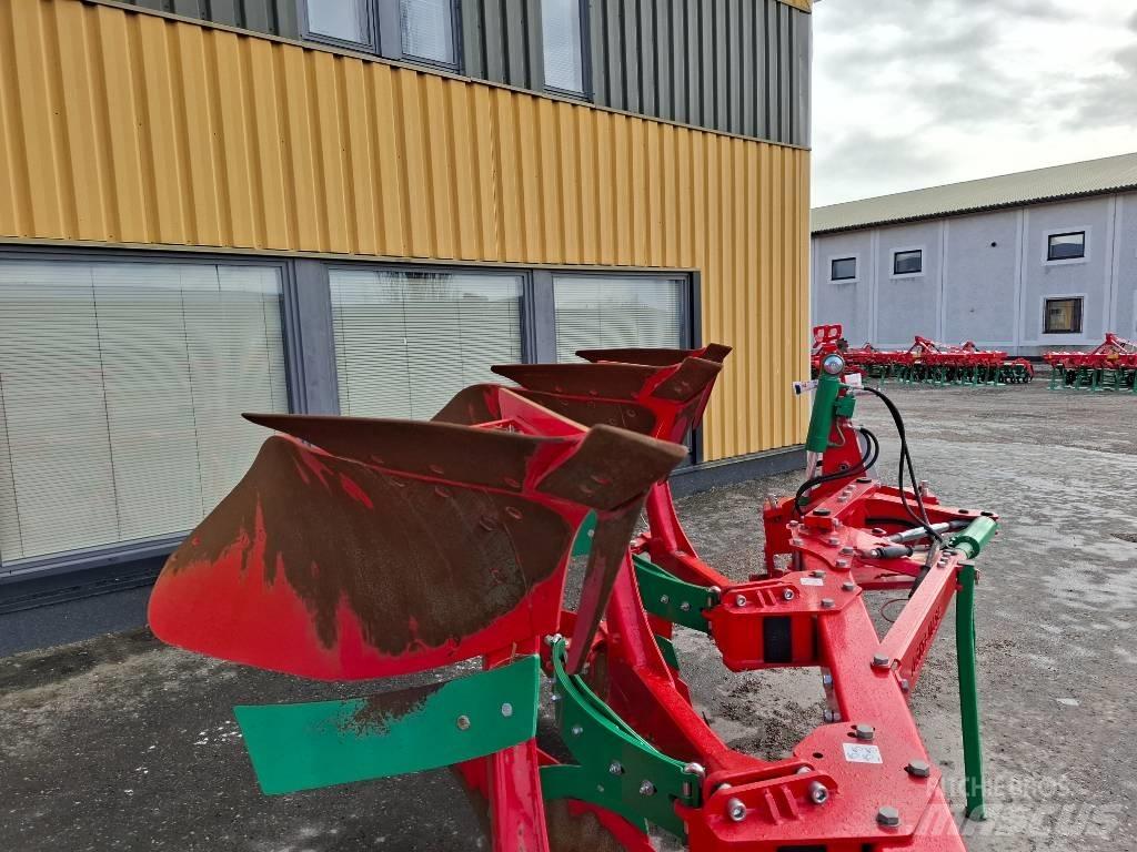 Agro-Masz PO3 Charruas reversíveis