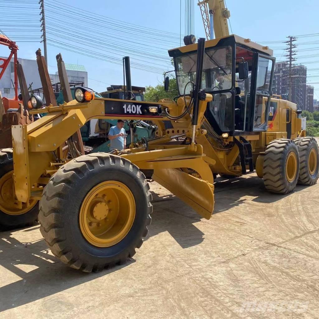 CAT 140 K Motoniveladoras