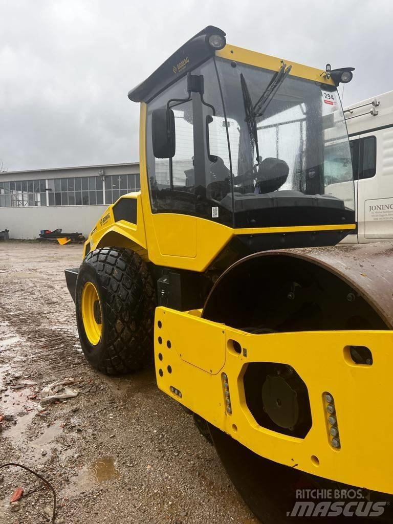 Bomag BW211 D5 Cilindros Compactadores monocilíndricos