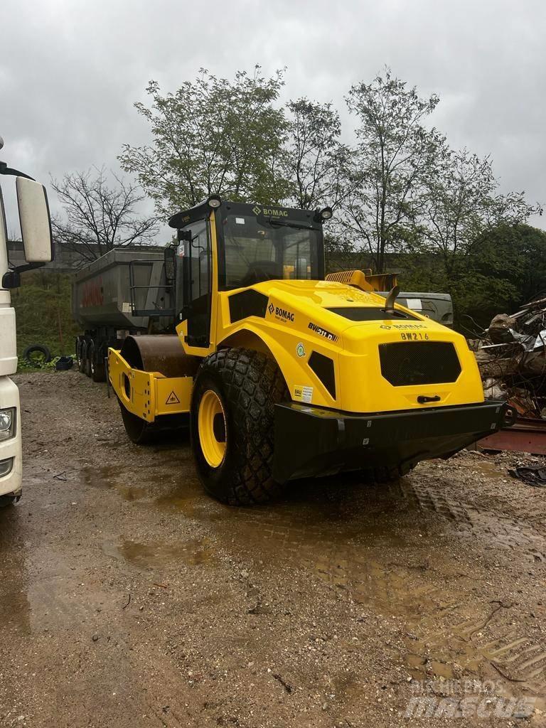 Bomag BW211 D5 Cilindros Compactadores monocilíndricos