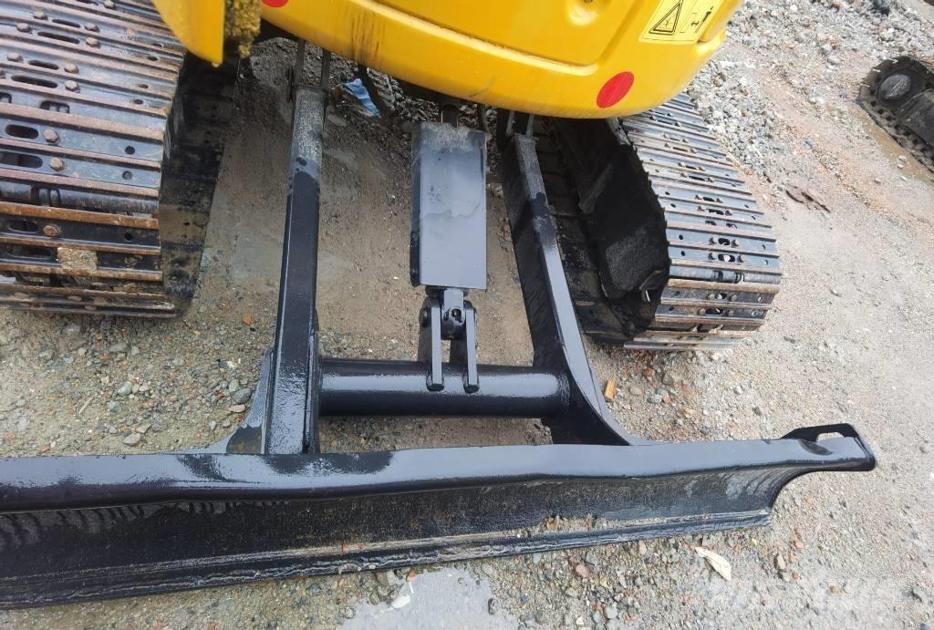 CAT 303.5 E CR Miniescavadeiras