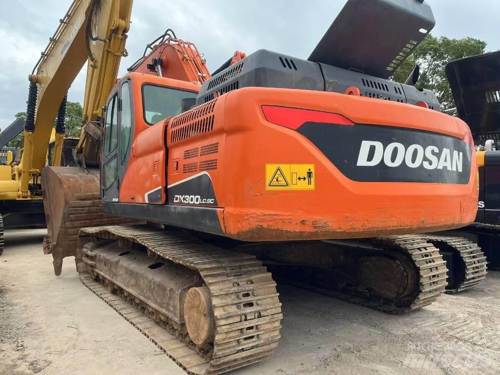 Doosan DX300LC-9C Escavadeiras de esteiras