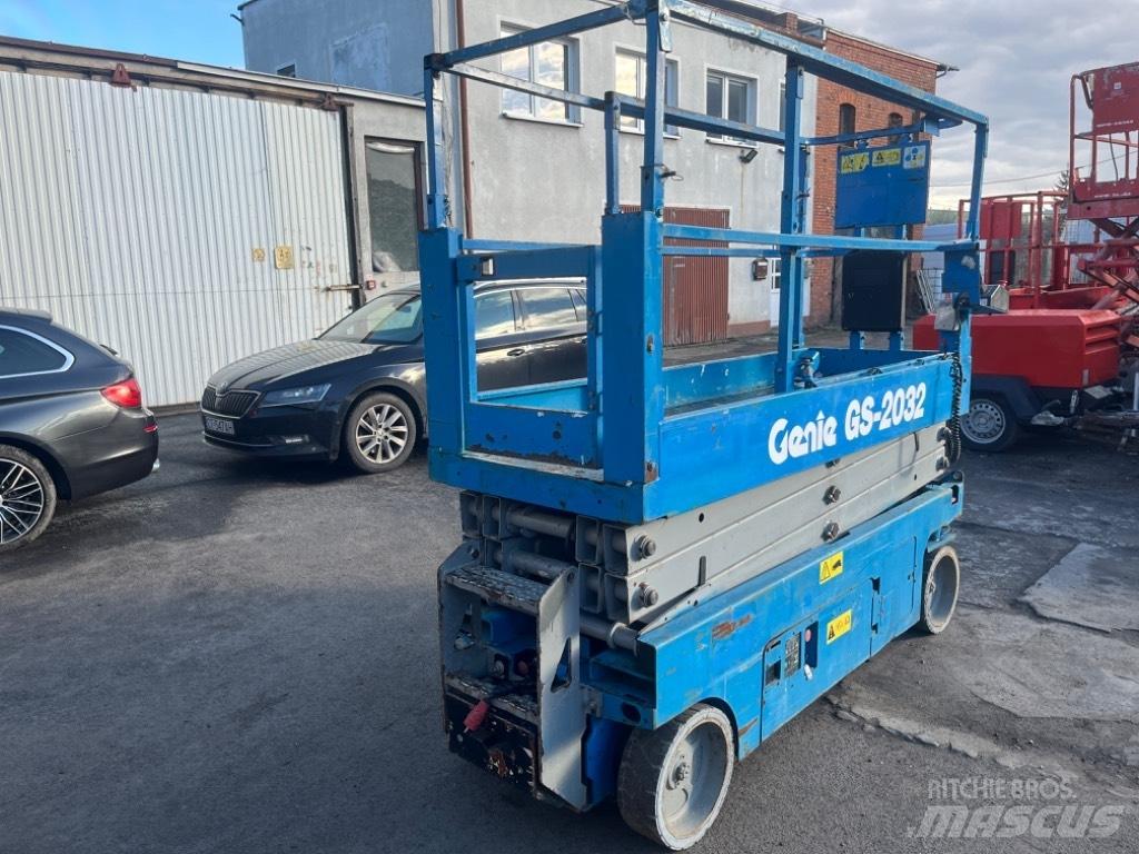 Genie 2032 Elevadores de tesoura