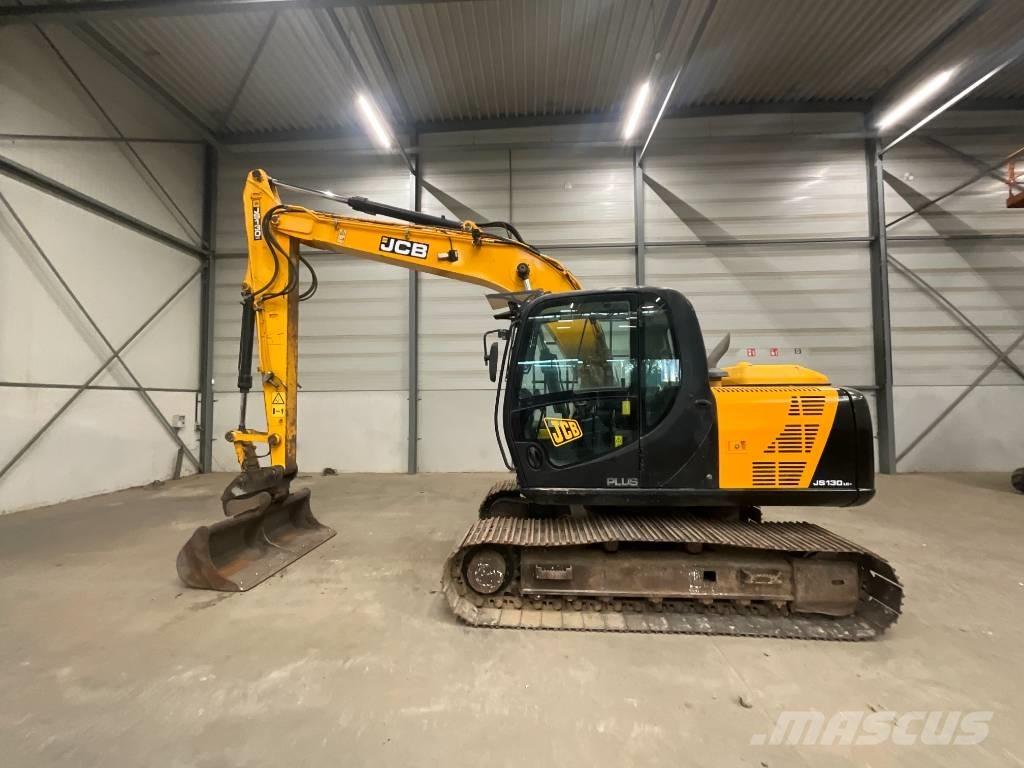 JCB JS 130 LC 4F Escavadeiras de esteiras