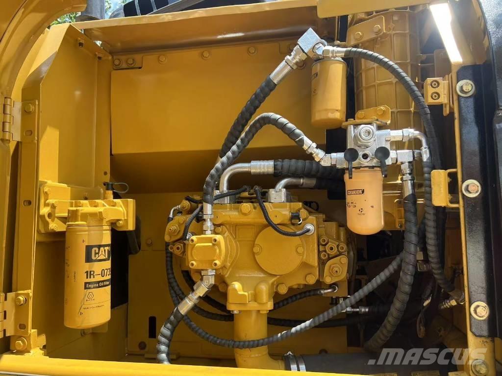 CAT 323 D L Escavadeiras de esteiras