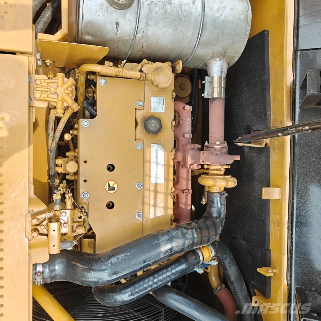 CAT 323 D L Escavadeiras de esteiras