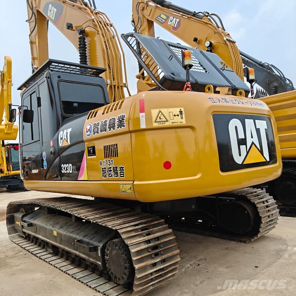CAT 323 D L Escavadeiras de esteiras