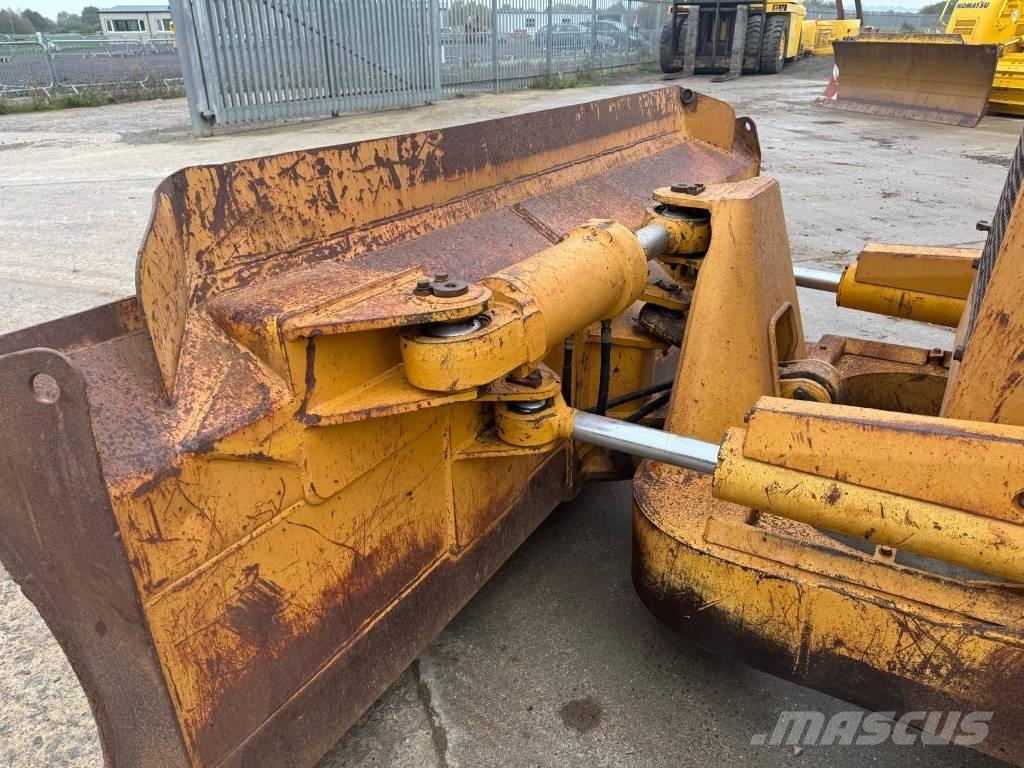 Komatsu D 58 E-1 Dozers - Tratores rastos