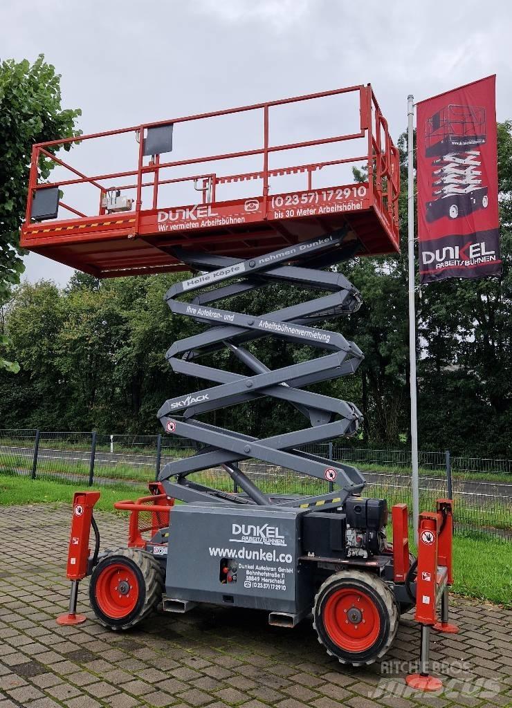 SkyJack SJ68832 RTE Elevadores de tesoura