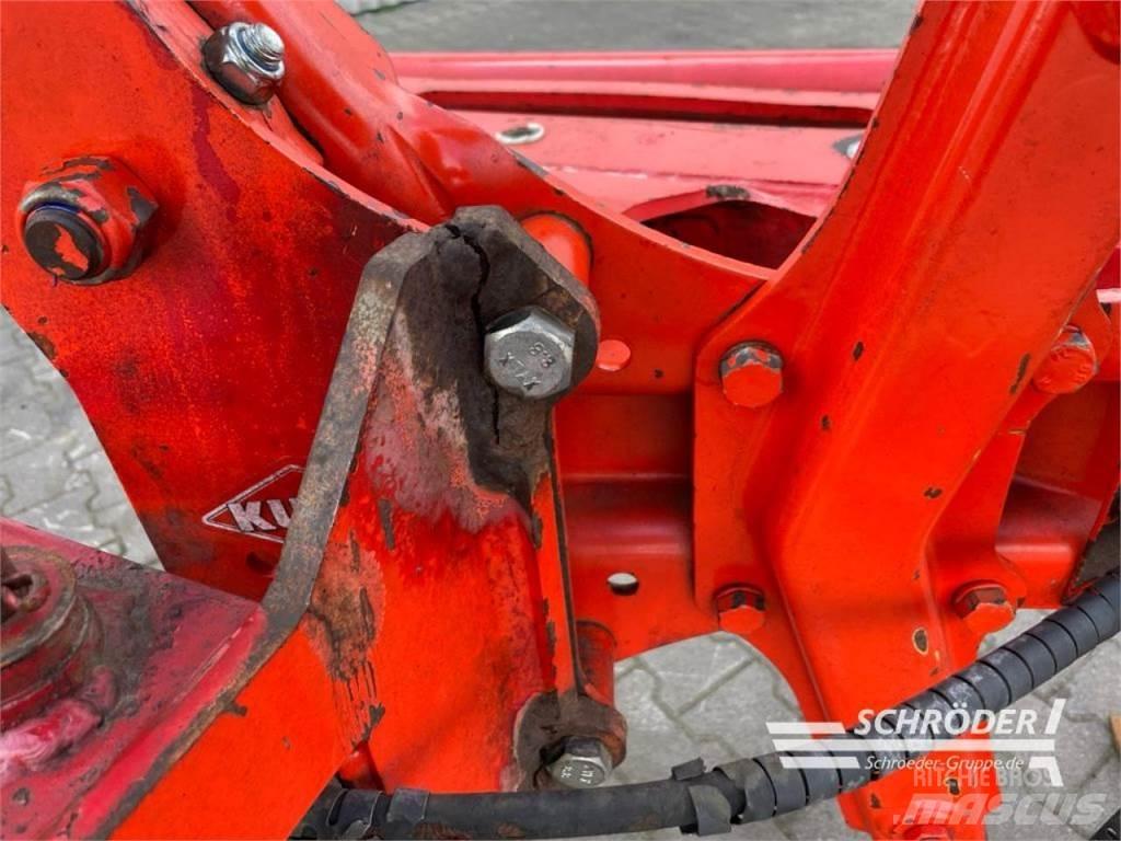 Kuhn MULTI 12 Charruas reversíveis