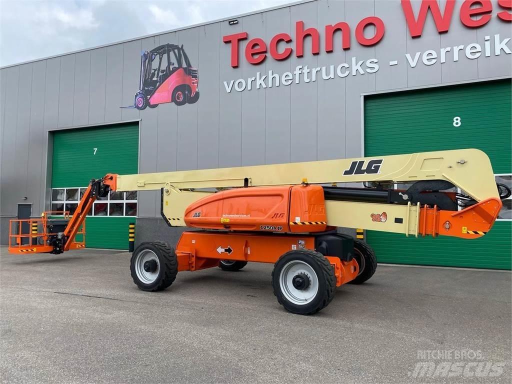 JLG 1250AJP Elevadores braços articulados