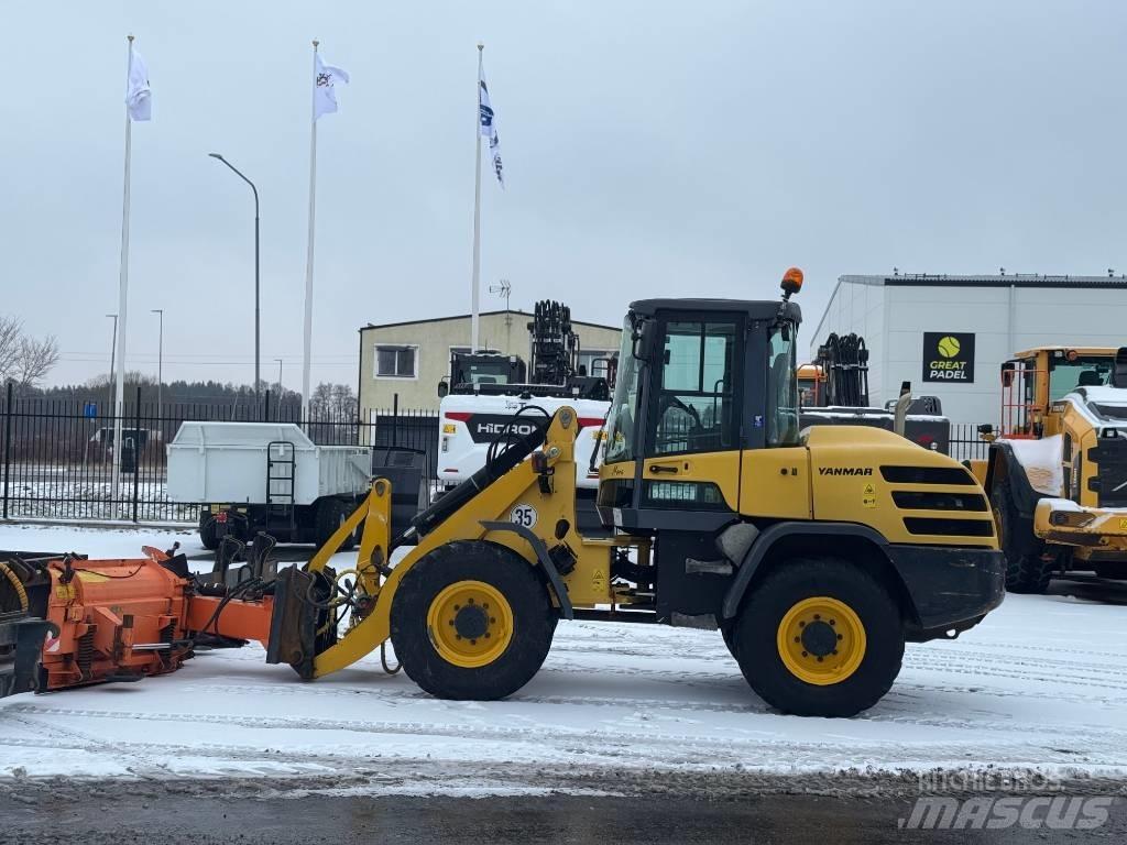Yanmar V 120 Carregadeiras de rodas